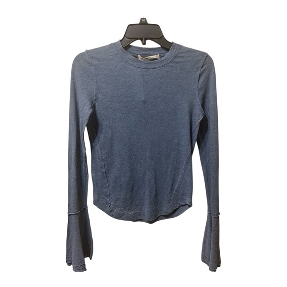 Free People We The Free Cotton Blend Boho Hippie Bell Sleeve Top XS NWOT - Picture 1 of 4